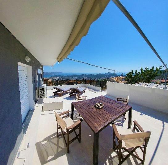 "Stergiou Luxury Apartments" Με Κοινη Πισινα Saronida Екстер'єр фото
